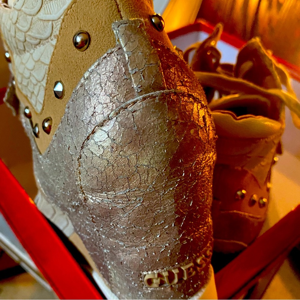 🎉Amazingly fun wearing sneakers. 🤍 Made especially for the enthusiasts.💫
